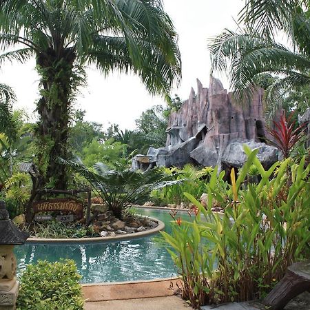 Nattha Waree Hot Spring Resort And Spa Ban Nua Khlong Bagian luar foto