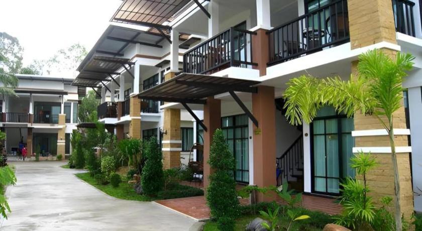 Nattha Waree Hot Spring Resort And Spa Ban Nua Khlong Bagian luar foto