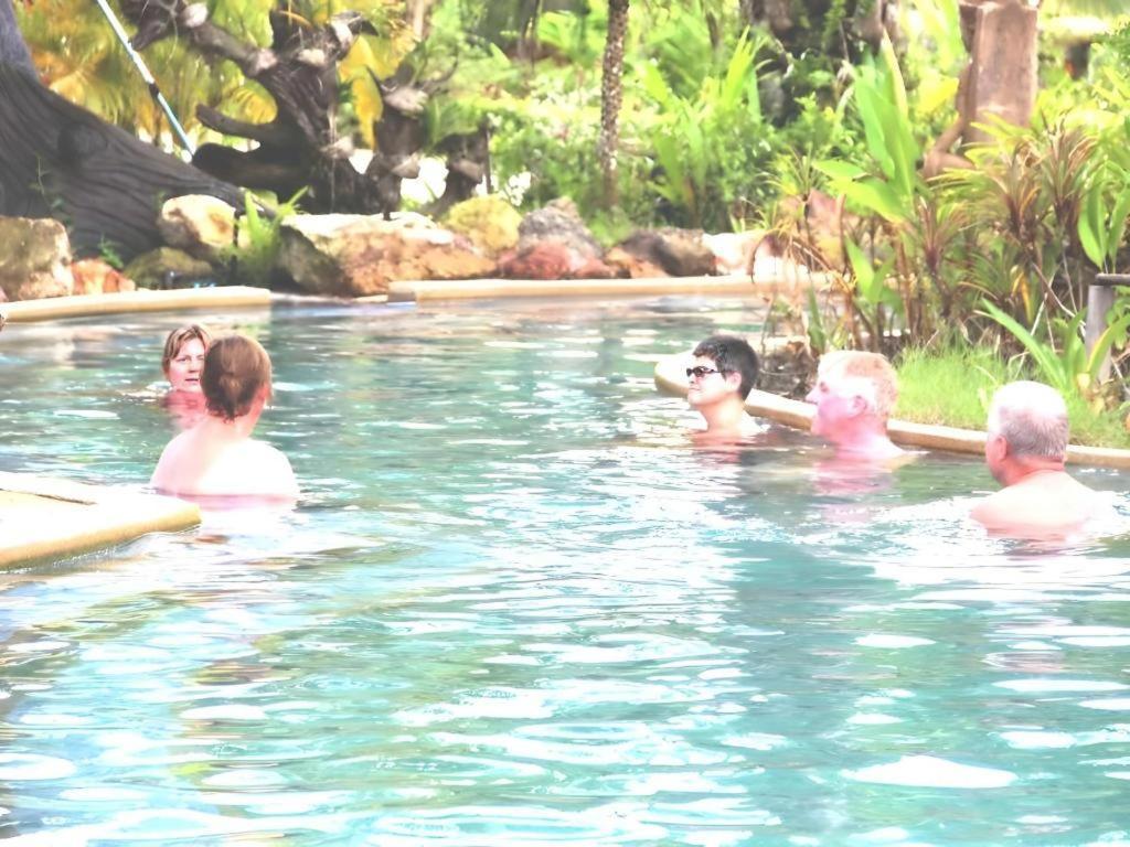 Nattha Waree Hot Spring Resort And Spa Ban Nua Khlong Bagian luar foto