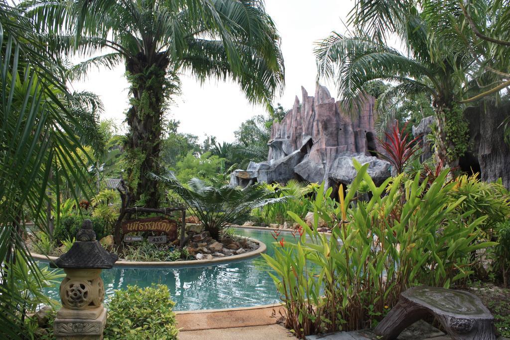 Nattha Waree Hot Spring Resort And Spa Ban Nua Khlong Bagian luar foto